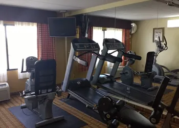 Ramada by Wyndham Asheville Southeast hotel thumbnail 6