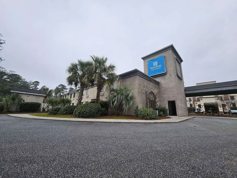 SureStay by Best Western Summerville Flowertown hotel detail image 2