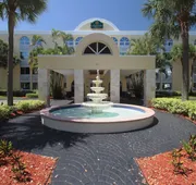 La Quinta Inn & Suites by Wyndham Deerfield Beach I-95 hotel detail image 3