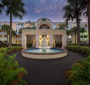 La Quinta Inn & Suites by Wyndham Deerfield Beach I-95 hotel detail image 4
