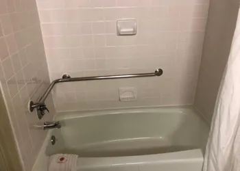 Comfort Inn Pentagon City hotel thumbnail 7
