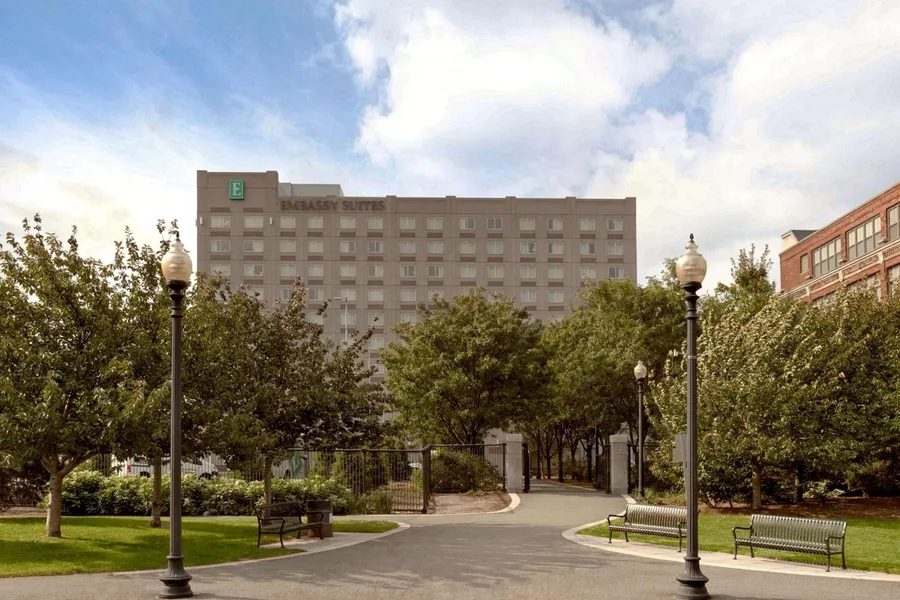 Embassy Suites Boston Logan Airport hotel detail image 2