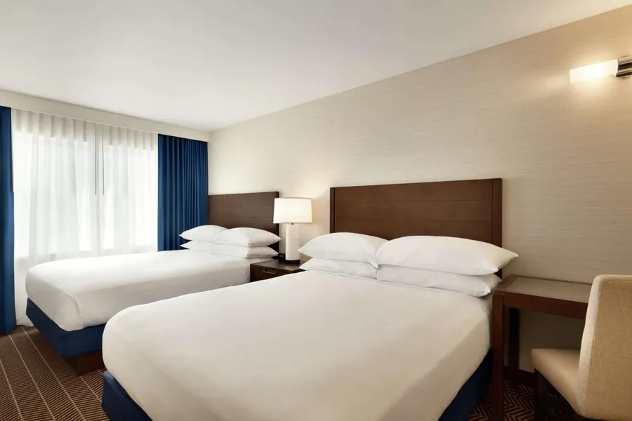 Embassy Suites Boston Logan Airport hotel detail image 6