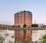DoubleTree Suites by Hilton Hotel Boston - Cambridge hotel detail image 3