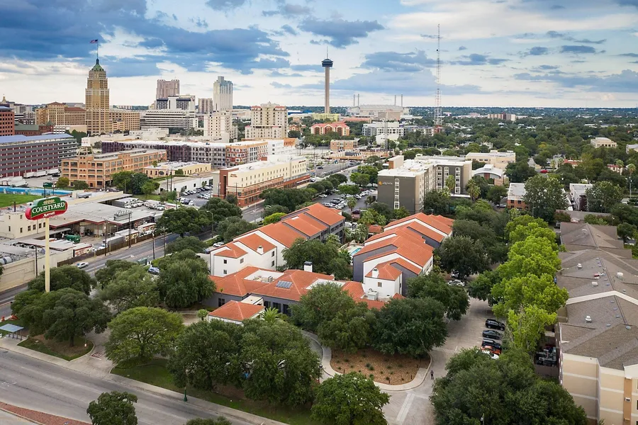 Courtyard by Marriott San Antonio Downtown/Market Square hotel detail image 2