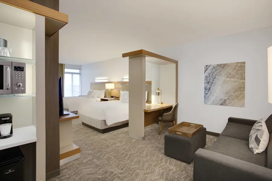 Springhill Suites Marriott Airport hotel detail image 6
