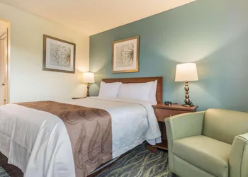 Quality Inn Bellevue hotel thumbnail 2