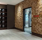New York LaGuardia Airport Marriott hotel detail image 7