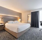 DoubleTree by Hilton New York JFK Airport hotel detail image 7