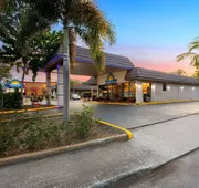Days Inn by Wyndham St. Petersburg Central hotel detail image 4