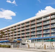 DoubleTree Beach Resort by Hilton Tampa Bay - North Redingto hotel detail image 4