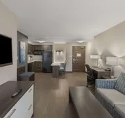 Executive Residency by Best Western Toronto-Mississauga hotel detail image 7