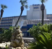 Days Inn by Wyndham Panama City Beach/Beachfront Resort hotel detail image 5