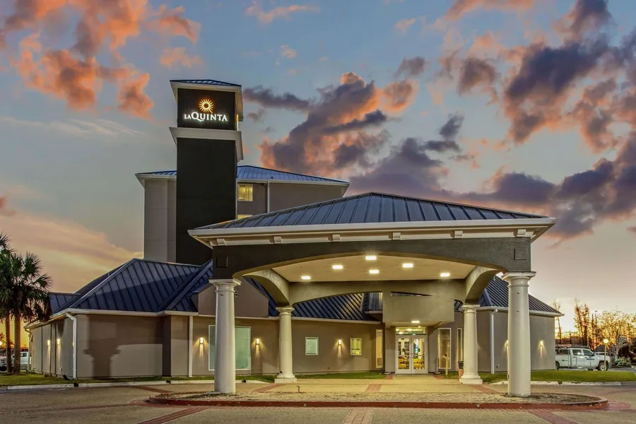 La Quinta Inn & Suites by Wyndham Panama City hotel detail image 2