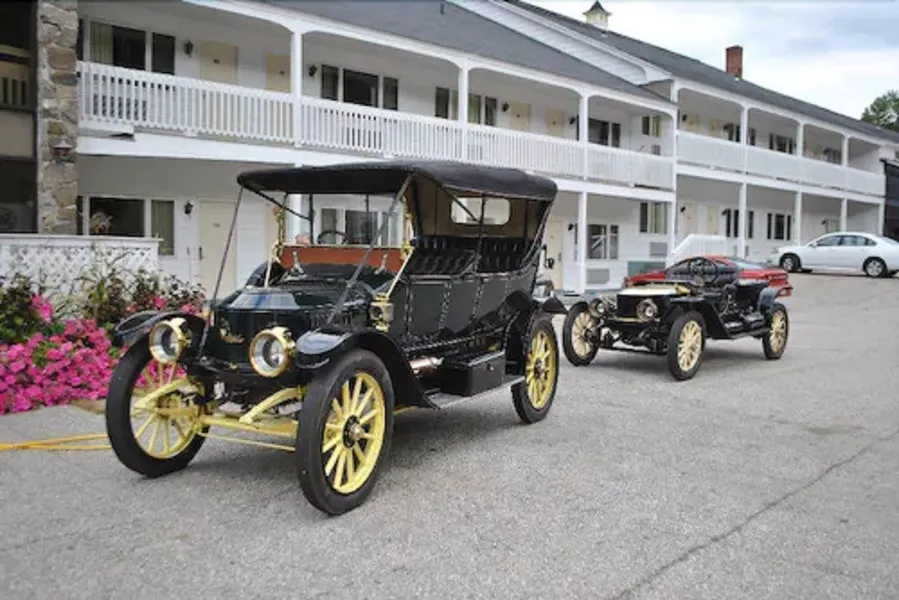 Town and Country Inn & Resort hotel detail image 2