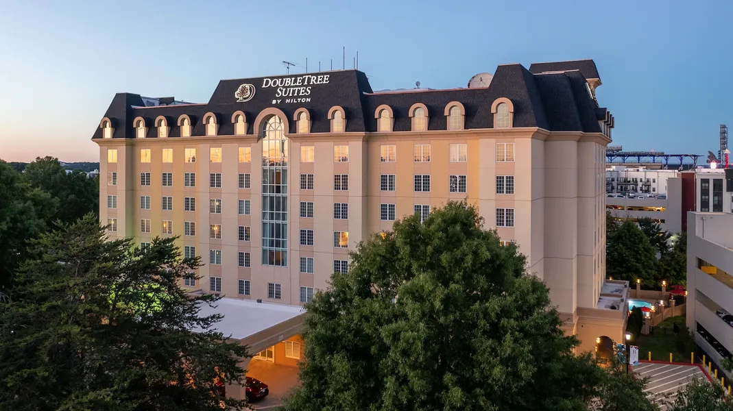 Doubletree Suites by Hilton at The Battery Atlanta hotel detail image 2