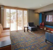 Courtyard by Marriott Atlanta Windy Hill/Ballpark hotel detail image 7