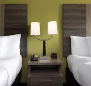 La Quinta Inn & Suites by Wyndham Atlanta Stockbridge hotel detail image 7