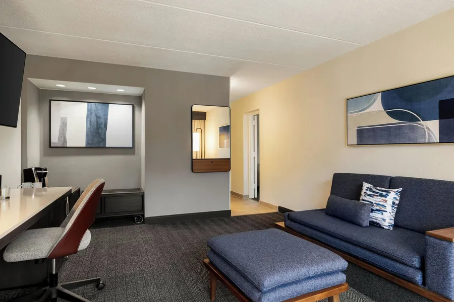 Courtyard by Marriott Atlanta Northlake hotel detail image 2