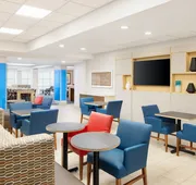 Holiday Inn Express & Suites Atlanta - Tucker Northlake by IHG hotel detail image 3
