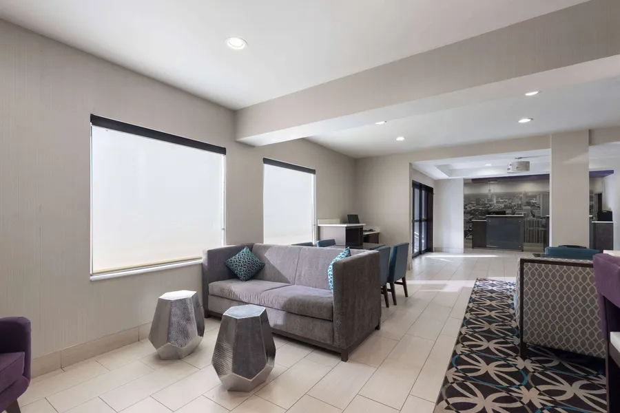 La Quinta Inn & Suites by Wyndham Snellville-Stone Mountain hotel detail image 6