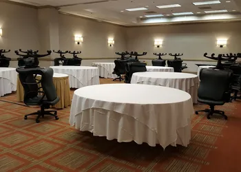 DoubleTree Suites by Hilton Hotel Philadelphia West hotel thumbnail 7