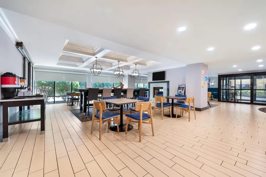 Hampton Inn Philadelphia/Plymouth Meeting hotel detail image 6