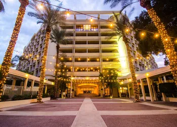 Sheraton Crescent Hotel hotel thumbnail 2