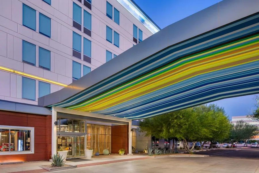 Aloft Phoenix Airport hotel detail image 2