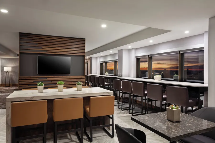 Marriott Phoenix Airport hotel detail image 6