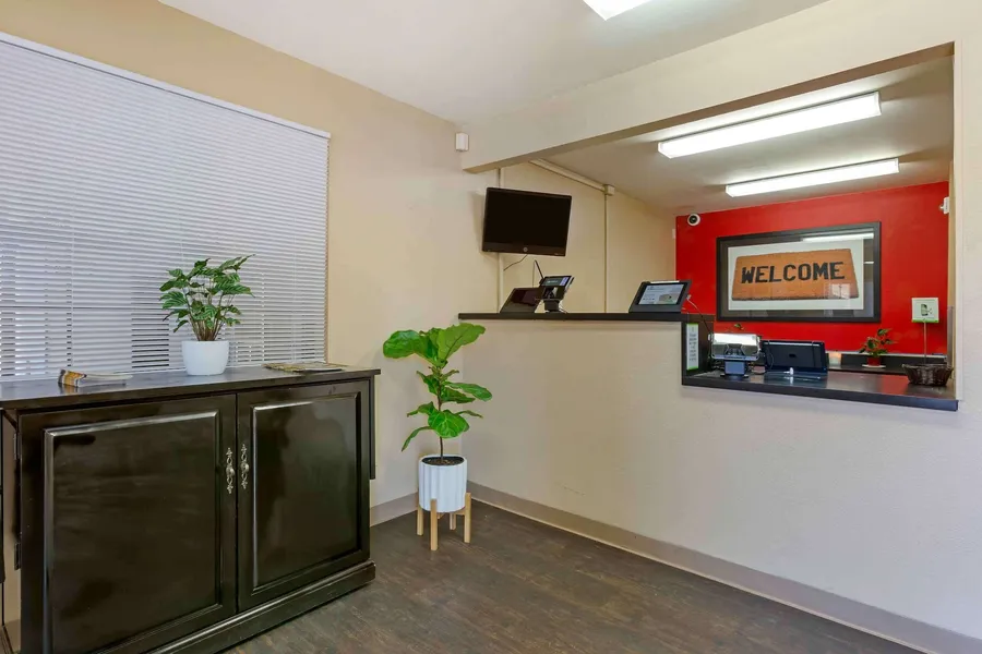 Extended Stay America Select Suites Phoenix Scottsdale North hotel detail image 6