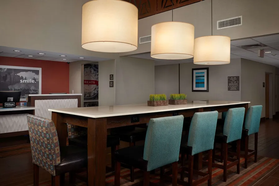 Hampton Inn Phoenix/Glendale/Peoria hotel detail image 6