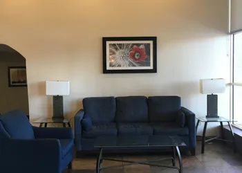 Ramada by Wyndham Tempe Near ASU hotel thumbnail 8