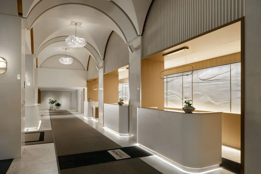 Montreal Marriott Chateau Champlain hotel detail image 6