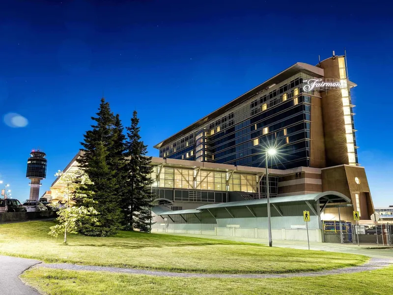 Fairmont Vancouver Airport In-Terminal Hotel hotel detail image 2