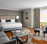 Fairmont Vancouver Airport In-Terminal Hotel hotel detail image 7