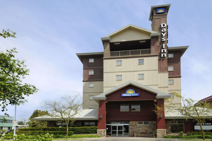 Days Inn by Wyndham Vancouver Airport hotel detail image 2