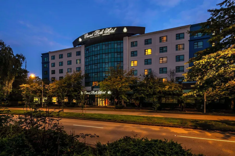 Grand Park Hotel Vancouver Airport, an Ascend Collection Hotel hotel detail image 2