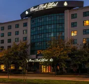 Grand Park Hotel Vancouver Airport, an Ascend Collection Hotel hotel detail image 5