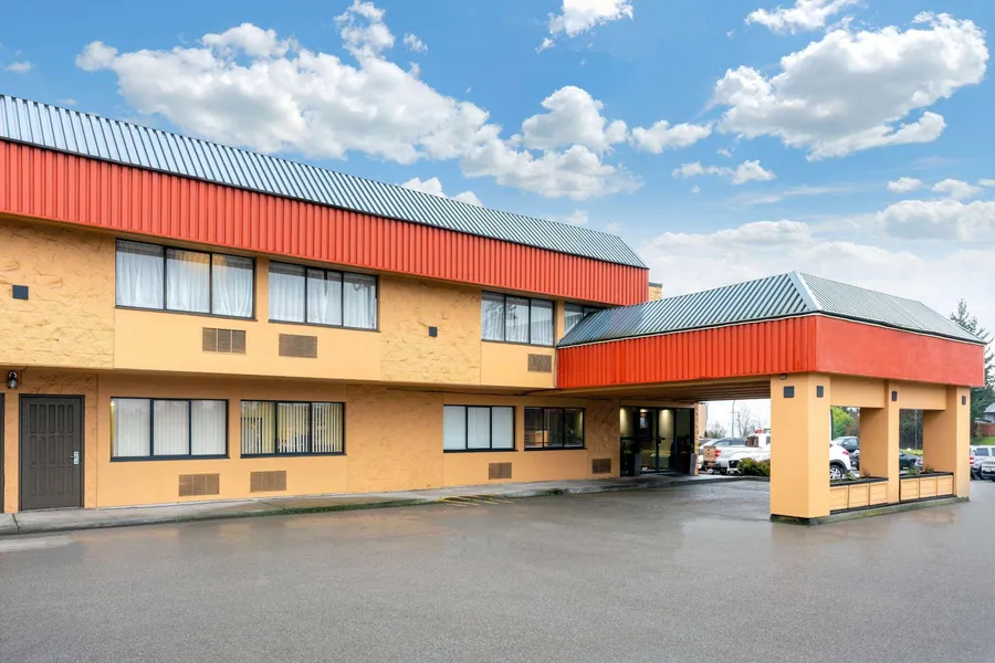 Ramada by Wyndham Coquitlam hotel detail image 2