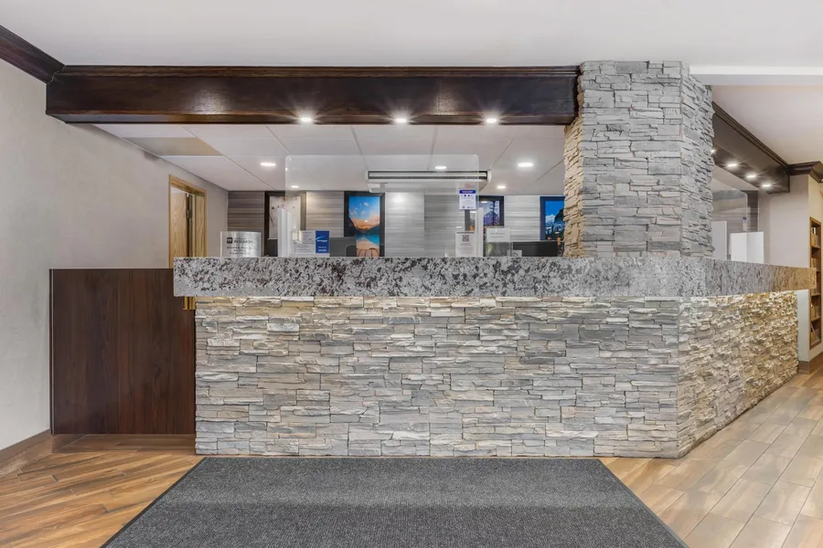 Best Western Plus Country Meadows Inn hotel detail image 6