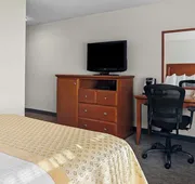Best Western Plus Langley Inn hotel detail image 3