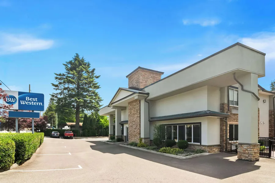Best Western Maple Ridge Hotel hotel detail image 2