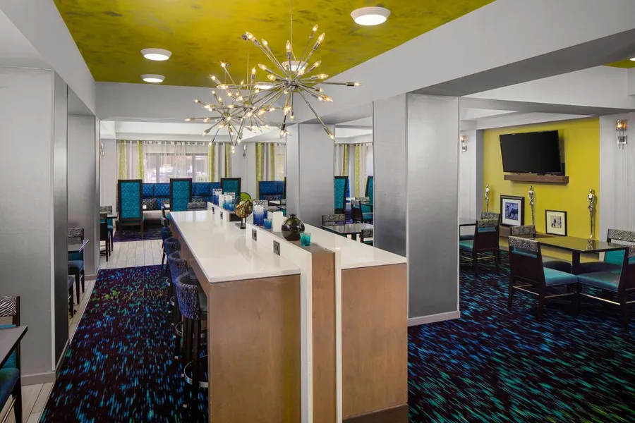 Hampton Inn & Suites Nashville-Airport hotel detail image 6