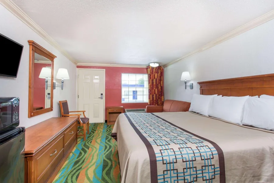 Days Inn by Wyndham Virginia Beach Town Center hotel detail image 6