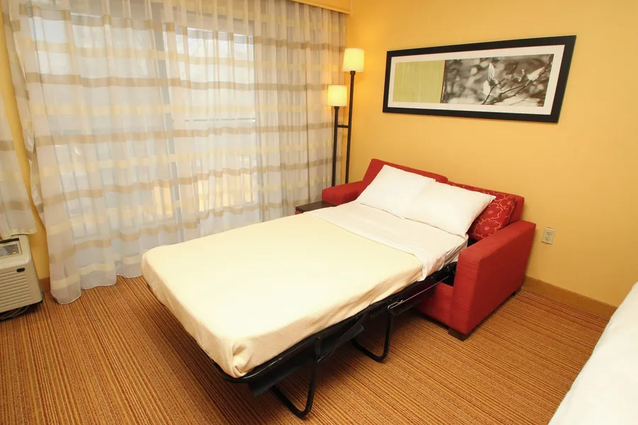 Courtyard by Marriott Chesapeake hotel detail image 6