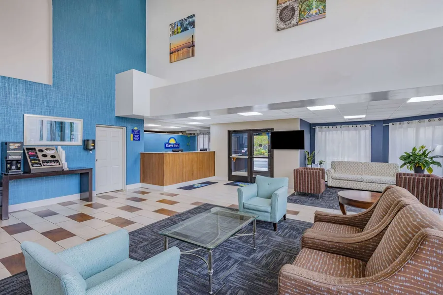 Days Inn & Suites by Wyndham Savannah Midtown hotel detail image 6