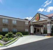 Super 8 by Wyndham Grand Prairie North hotel detail image 3