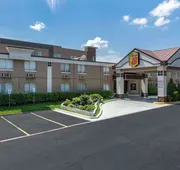 Super 8 by Wyndham Grand Prairie North hotel detail image 4