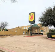 Super 8 by Wyndham Garland/Rowlett/East Dallas Area hotel detail image 3